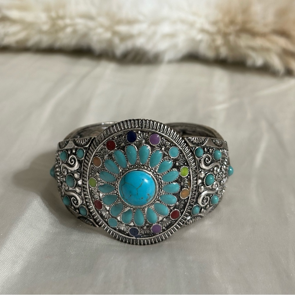 Turquoise and Silver Women's Bracelet